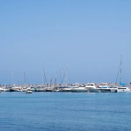 Апартаменты Paraiso Del Mar Parking Y Piscina 454