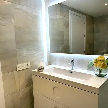 Paraiso Del Mar Parking Y Piscina 454 * 마르베야