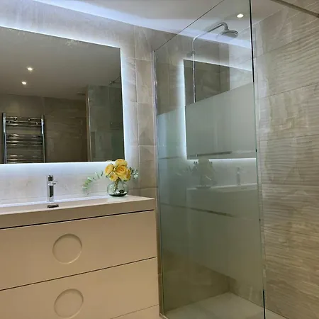 아파트 Paraiso Del Mar Parking Y Piscina 454 마르베야