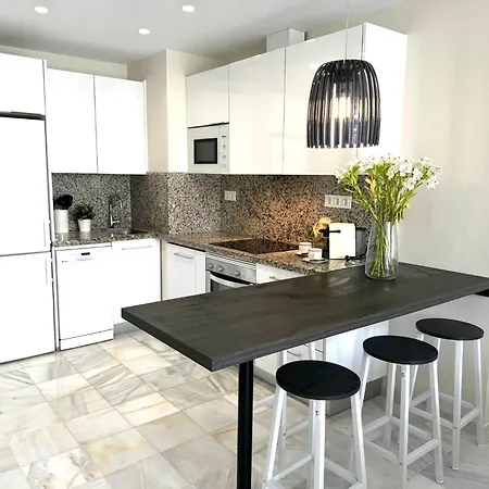 아파트 Paraiso Del Mar Parking Y Piscina 454 마르베야