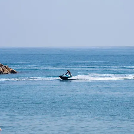 아파트 Paraiso Del Mar Parking Y Piscina 454 *