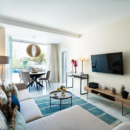 Paraiso Del Mar Parking Y Piscina 454 * 마르베야